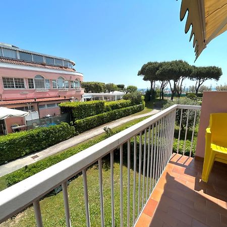 Seaside Terrace & Pool Getaway Daire Cavallino-Treporti Dış mekan fotoğraf