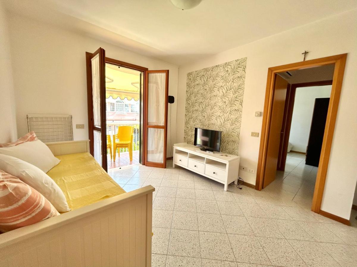 Seaside Terrace & Pool Getaway Daire Cavallino-Treporti Dış mekan fotoğraf